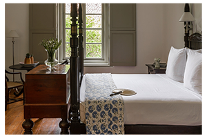 bedroom-at-amangalla